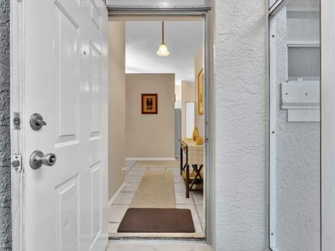 110 SAUSALITO Drive, Boynton Beach FL - photo 10 of 73