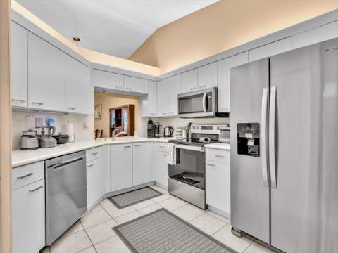 110 SAUSALITO Drive, Boynton Beach FL - photo 15 of 73