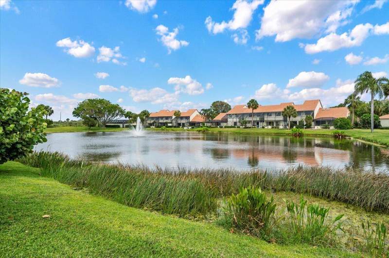 2 bedroom Condominium at 402 SEA OATS Drive #F, SEA OATS OF JUNO BEACH CONDO, Juno Beach — photo 5
