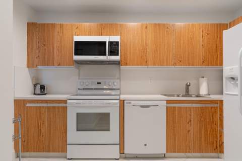 2401 S Ocean Drive #305, Hollywood FL - photo 11 of 29
