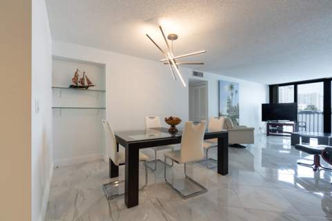 2401 S Ocean Drive #305, Hollywood FL - photo 13 of 29