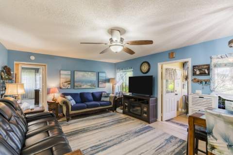 106 Lake Pine Circle #D-2, Greenacres FL - photo 6 of 31