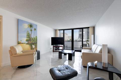 2401 S Ocean Drive #305, Hollywood FL - photo 14 of 29