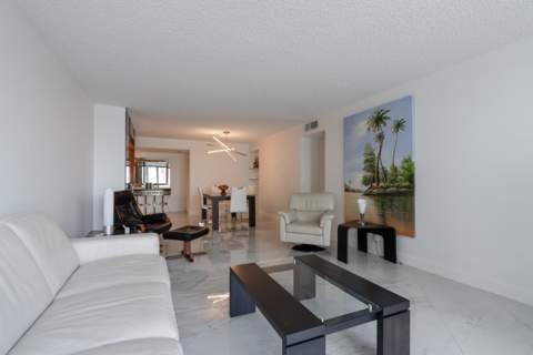 2401 S Ocean Drive #305, Hollywood FL - photo 15 of 29
