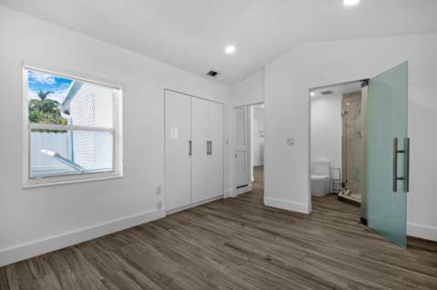 245 SW 20th Street, Fort Lauderdale FL - photo 11 of 21