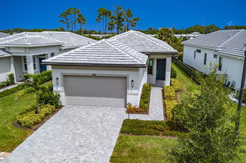 3 bedroom Single Family Residence at 419 SE Via Sangro, Tesoro Preserve Plat No 2, Port St. Lucie — photo 4