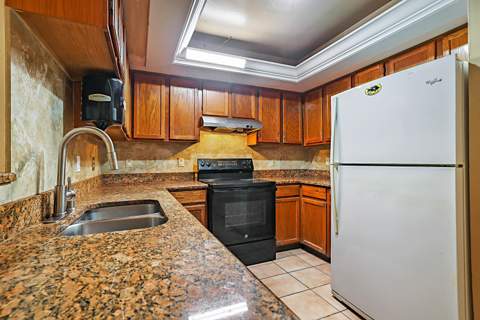 2780 Norfolk Pine Court, Lake Worth FL - photo 10 of 30