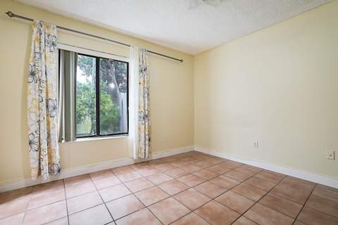 2780 Norfolk Pine Court, Lake Worth FL - photo 23 of 30