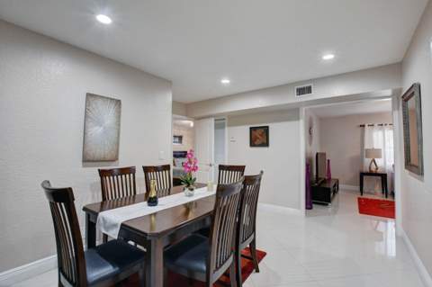 1371 Woodcrest Road, West Palm Beach FL - photo 6 of 27