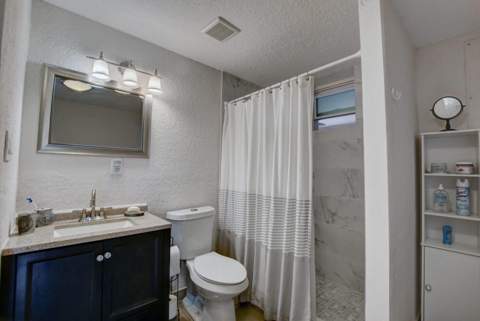 1371 Woodcrest Road, West Palm Beach FL - photo 14 of 27