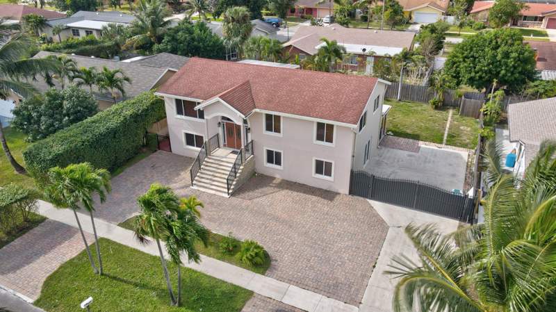 6 bedroom Single Family Residence at 1371 Woodcrest Road, WOODCREST, West Palm Beach — photo 1