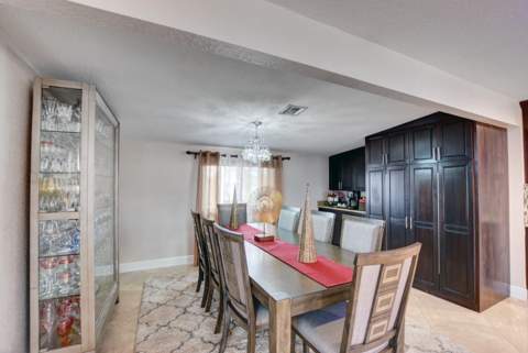 1371 Woodcrest Road, West Palm Beach FL - photo 22 of 27