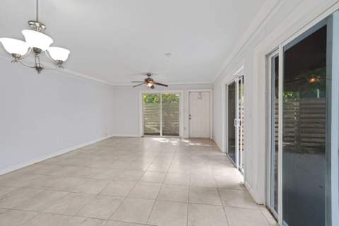 557 NW 97TH Avenue, Plantation FL - photo 8 of 35