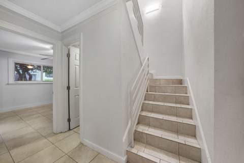 557 NW 97TH Avenue, Plantation FL - photo 9 of 35