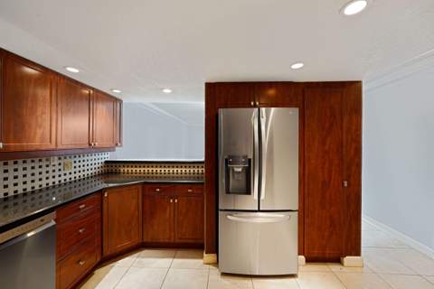 557 NW 97TH Avenue, Plantation FL - photo 16 of 35