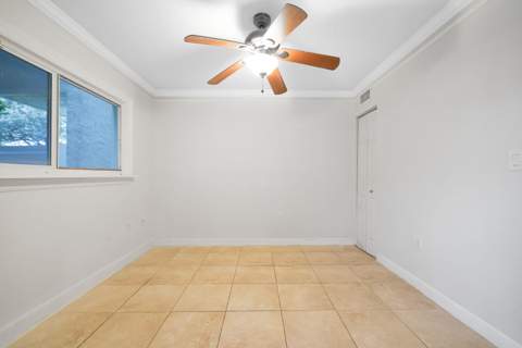 557 NW 97TH Avenue, Plantation FL - photo 13 of 35