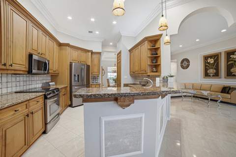 9076 Taverna Way, Boynton Beach FL - photo 18 of 73