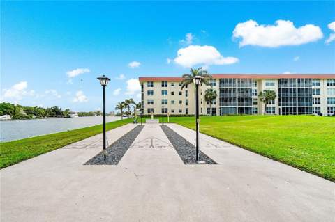 3150 NE 48th Court #410, Lighthouse Point FL - photo 15 of 17