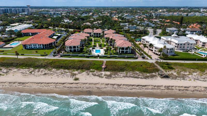 3 bedroom Condominium at 5833 N OCEAN Boulevard #D2, PORTOFINO OF OCEAN RIDGE CONDO, Ocean Ridge — photo 3