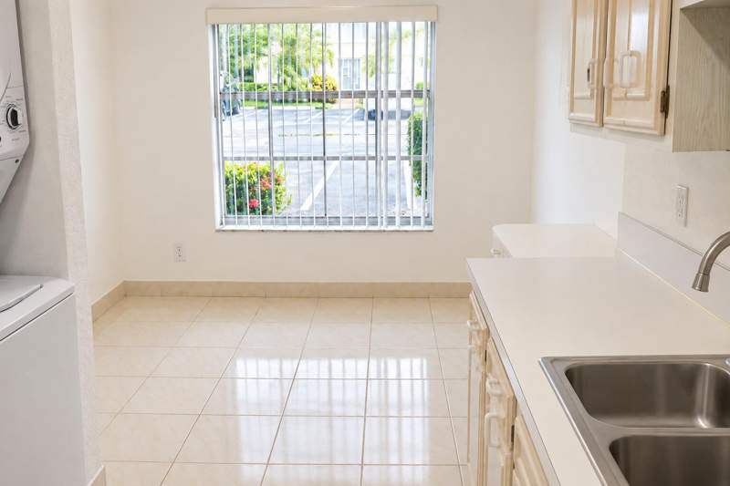 2 bedroom Condominium at 13638 Via Flora #D, PALM GREENS AT VILLA DEL RAY CONDO II, Delray Beach — photo 3