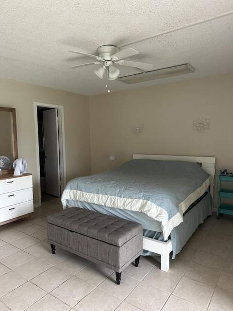 1090 Cornwall E, Boca Raton FL - photo 11 of 13