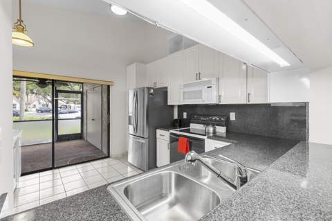 1001 NW 79th Avenue, Plantation FL - photo 10 of 38