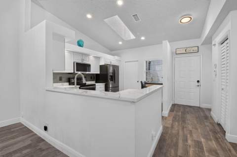6427 Pointe Pleasant Circle, Delray Beach FL - photo 14 of 73