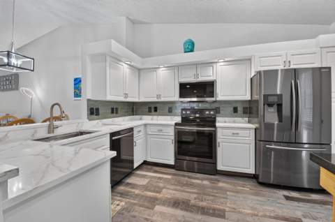 6427 Pointe Pleasant Circle, Delray Beach FL - photo 15 of 73