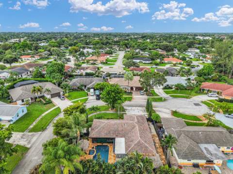 1167 Jason Way, West Palm Beach FL - photo 13 of 77