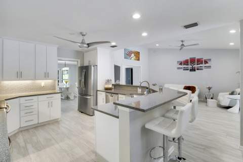 8552 Thousand Pines Circle, West Palm Beach FL - photo 8 of 62