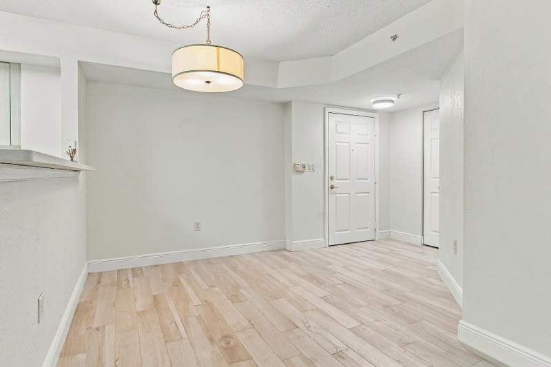 2 bedroom Condominium at 1801 N Flagler Drive, FLAGLER POINTE CONDO, West Palm Beach — photo 4
