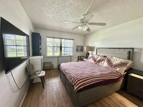1041 Guilford C, Boca Raton FL - photo 7 of 33
