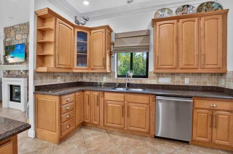 749 SW 2nd Street, Boca Raton FL - photo 11 of 39