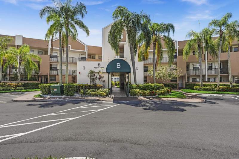 2 bedroom Condominium at 7216 Fairfax Drive #109, FAIRFAX CONDOMINIUM, Tamarac — photo 1
