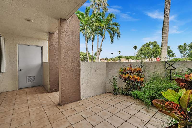 2 bedroom Condominium at 7216 Fairfax Drive #109, FAIRFAX CONDOMINIUM, Tamarac — photo 4