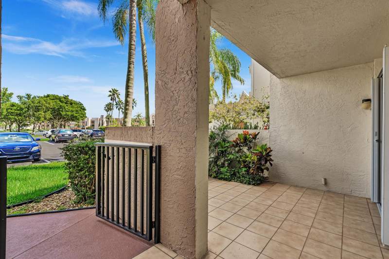 2 bedroom Condominium at 7216 Fairfax Drive #109, FAIRFAX CONDOMINIUM, Tamarac — photo 3