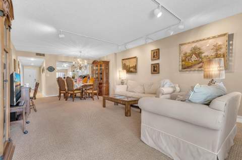 7216 Fairfax Drive #109, Tamarac FL - photo 22 of 72
