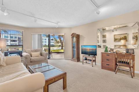 7216 Fairfax Drive #109, Tamarac FL - photo 24 of 72