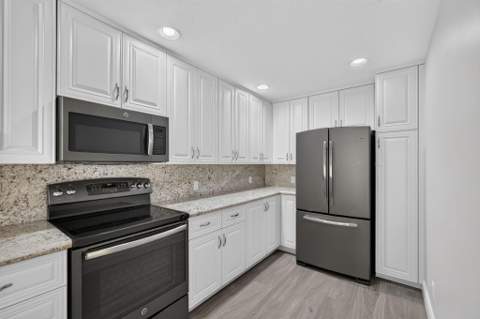 4506 Illicium Drive, Palm Beach Gardens FL - photo 10 of 43