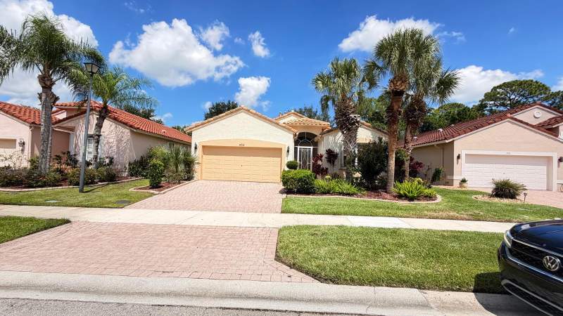 3 bedroom Single Family Residence at 432 NW Sunview Way, Casades At St Lucie West Phase 3, Port St. Lucie — photo 2