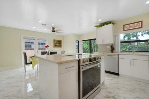 6599 Pond Apple Road, Boca Raton FL - photo 20 of 56
