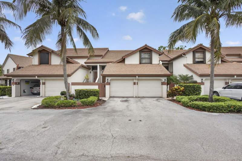 3 bedroom Townhouse at 12644 Shoreline Drive #8F, SHORES AT WELLINGTON II CONDO, Wellington — photo 3