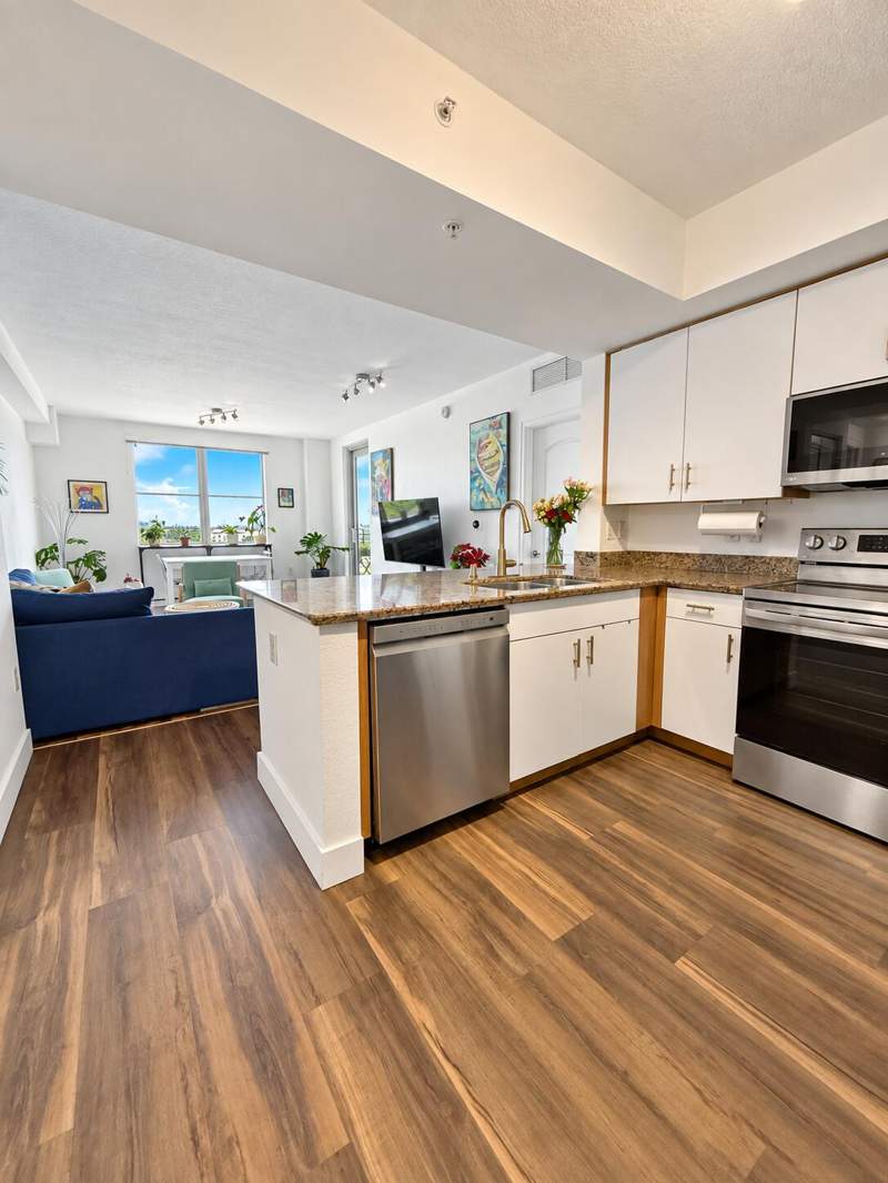 2 bedroom Condominium at 1830 Radius Drive #708, Radius Condo, Hollywood — photo 2