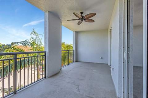 1690 Renaissance Commons Boulevard #1401, Boynton Beach FL - photo 13 of 40