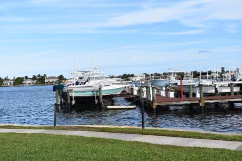 180 Yacht Club Way #102, Hypoluxo FL - photo 20 of 25