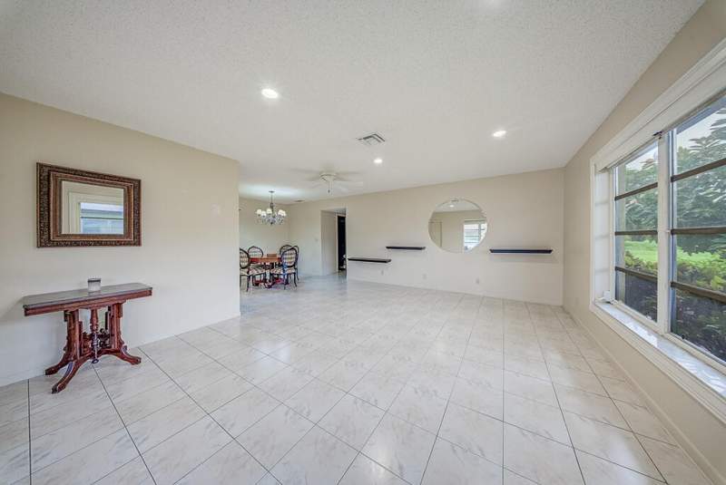 2 bedroom Condominium at 14000 NESTING Way #D, HIGH POINT OF DELRAY WEST CONDO SEC 3, Delray Beach — photo 4