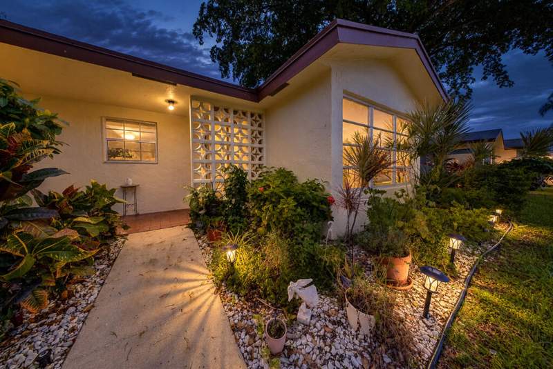 2 bedroom Condominium at 14000 NESTING Way #D, HIGH POINT OF DELRAY WEST CONDO SEC 3, Delray Beach — photo 1