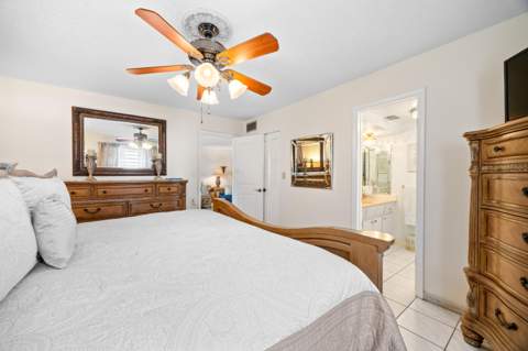 4000 NW 44th Avenue #315, Lauderdale Lakes FL - photo 10 of 35
