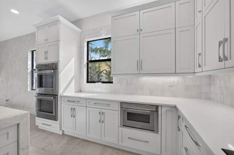 131 Edwards Lane, Palm Beach Shores FL - photo 13 of 88
