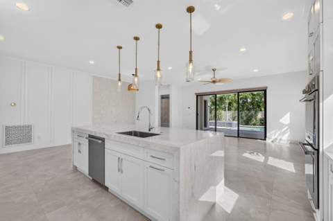 131 Edwards Lane, Palm Beach Shores FL - photo 14 of 88